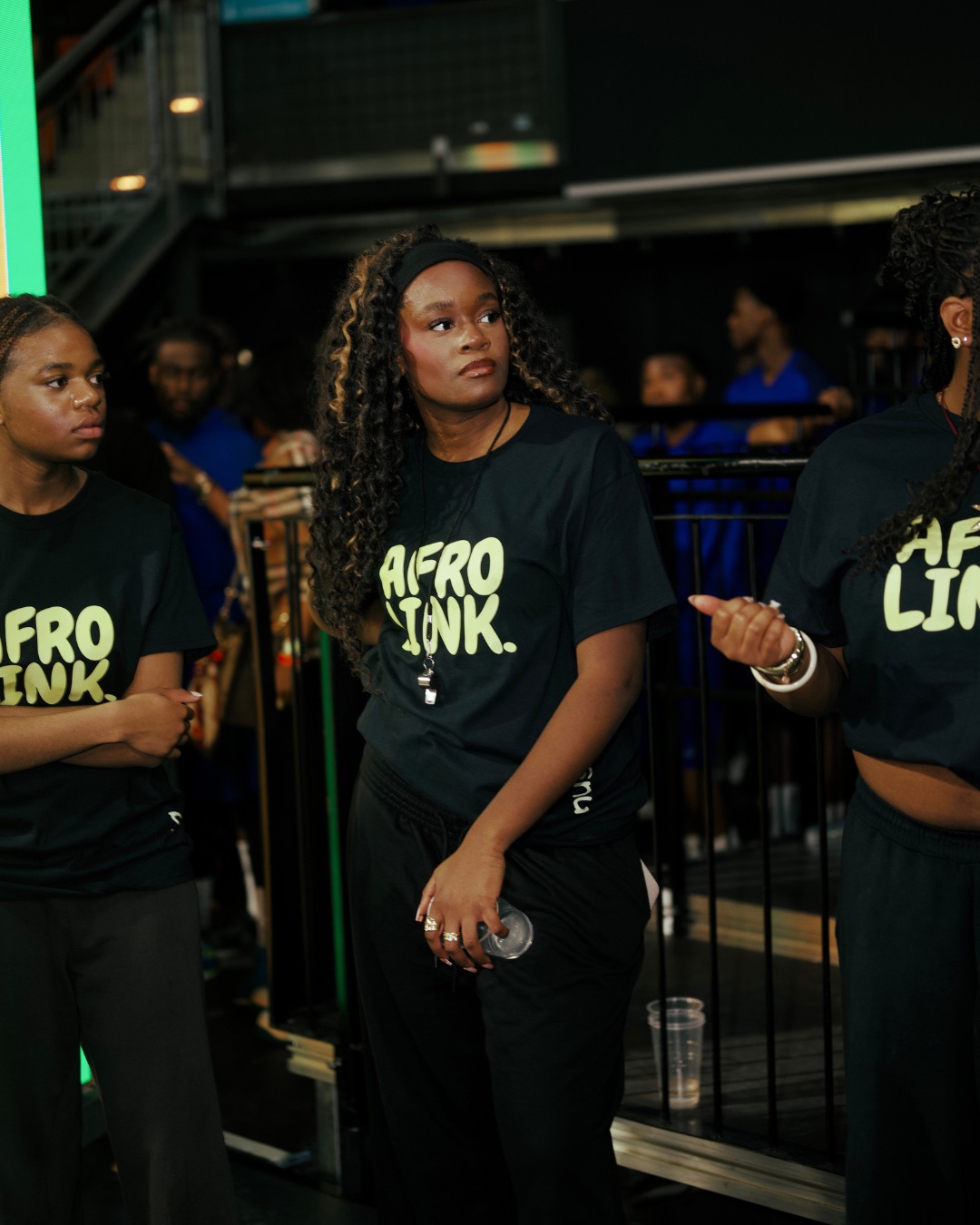 Afrolink Publikum in Afrolink Shirts